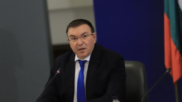 Работещите в системата на здравеопазването могат да са спокойни че