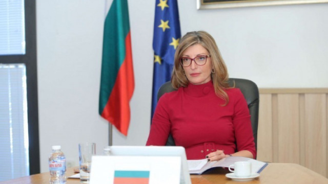 Министърът на външните работи в оставка Екатерина Захариева Фейсбук На