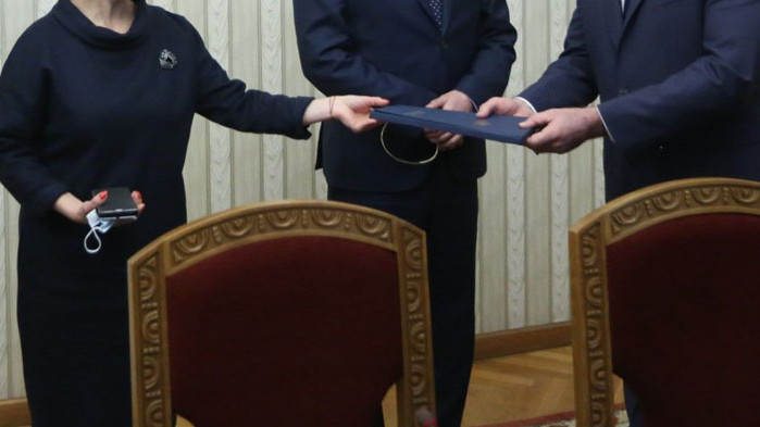 Какво ли мислят ДБ и останалите партии на протеста“, след