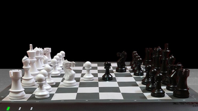 Шахът може да е наречен игра но всъщност е стратегия