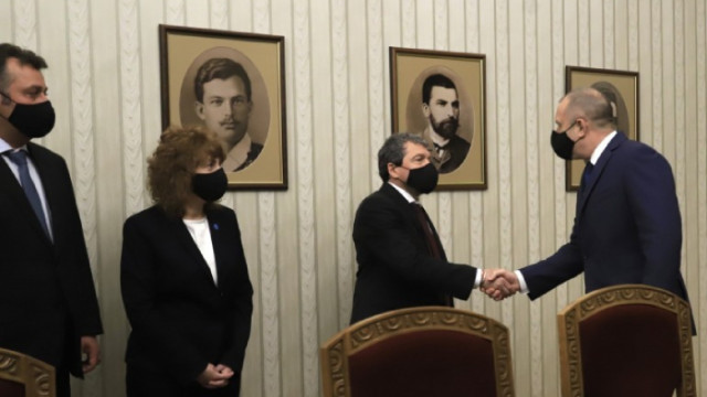 Президентът Румен Радев ще връчи мандат за съставяне на правителство