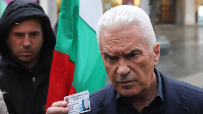 Волен Сидеров недоумява: Как ще прави политика Слави, ако Зукърбърг му закрие профила?
