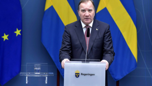 Шведският премиер Стефан Льовен получи първата си доза ваксина срещу COVID 19  Това