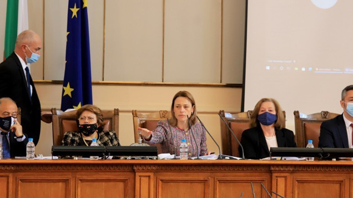 Съставът на ЦИК да бъде намален на 15 членове Парламентът