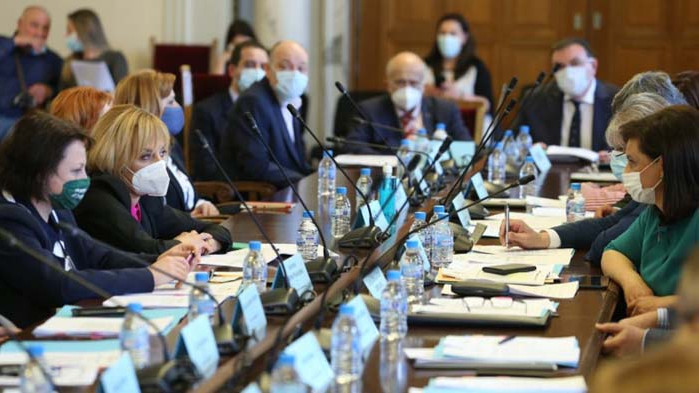 Здравната комисия прие искането за внос на „Спутник V“