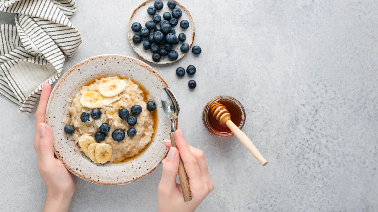 Овесените ядки са предпочитан лесен и вкусен вариант за закуска.