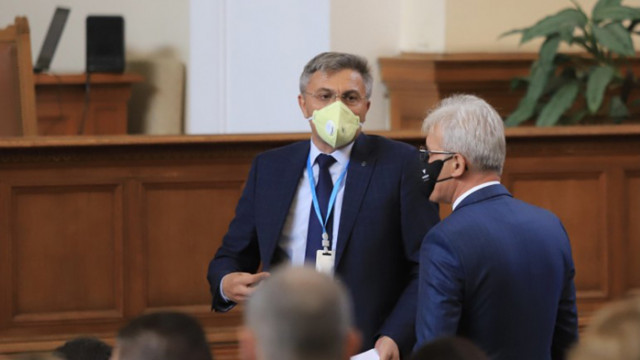 Няма да подкрепим предложени кабинети от ГЕРБ и БСП потвърдиха