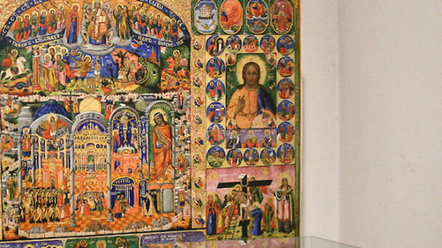 В Музея за християнско изкуство който се намира в криптата