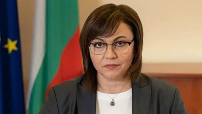 Въпреки че е един от най-значимите празници, премиерът в оставка