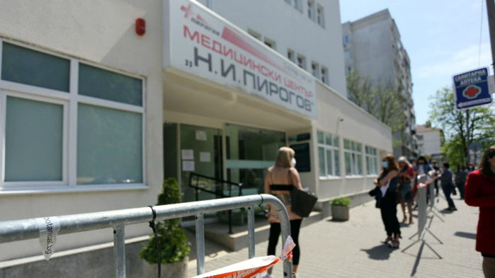 „Зелените коридори“ остават отворени и в почивния ден, част от тях са с намалено работно време