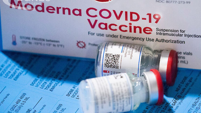 Първата доработена ваксина срещу тревожните варианти на коронавирус, които се