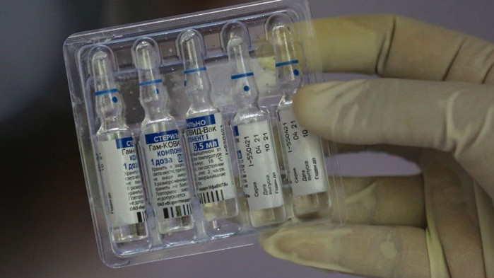 Тя е с ефикасност от 79,4% Русия регистрира еднокомпонентна ваксина