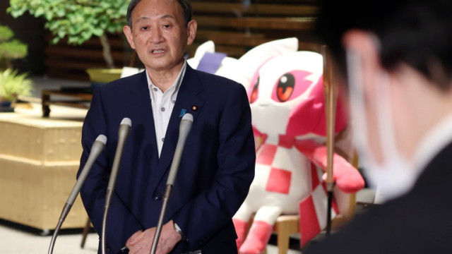 Японският министър председател Йошихиде Суга ще удължи извънредните противовирусни мерки до края