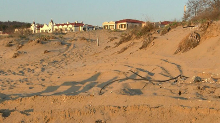 Десни идеи? ДБ предлага с държавни пари да се изкупуват частни имоти по морето