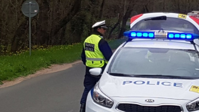 Тежка катастрофа с автобус е станала на главен път Е 79