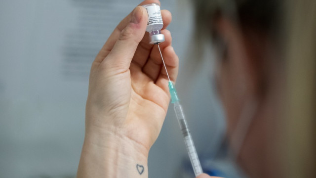 Норвегия официално изключи ваксината срещу коронавирус на AstraZeneca от схемата си