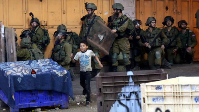 Израелската армия може да одобри планове за сухопътно нахлуване в Газа по късно през