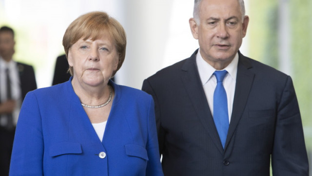 Германският канцлер Ангела Меркел изрази солидарност с Израел в телефонен разговор с