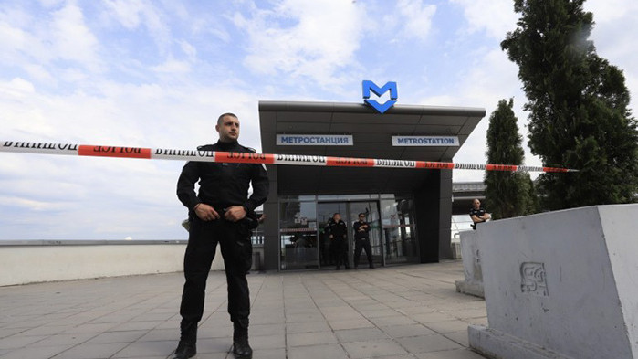 Почина жената, простреляна в метрото