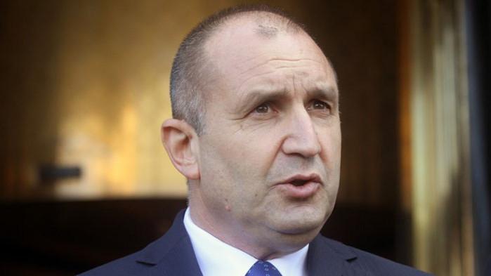 Защо Радев не пипа хората на ДПС в земеделието и енергетиката?
