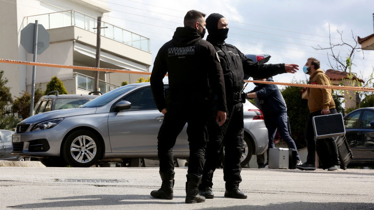 В Гърция задължително ваксинират пожарникари от ЕМАК