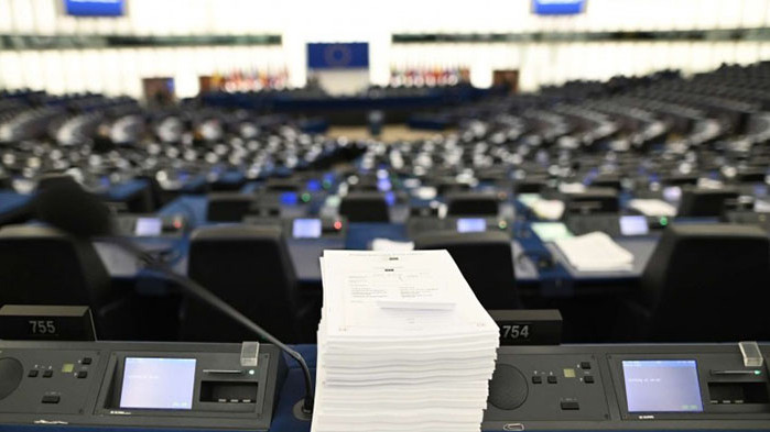 Резолюция отбелязва, че отношенията с Анкара се влошават, вместо да