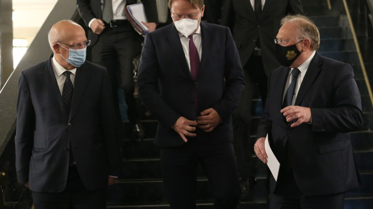 Светлан Стоев: Последователни сме към РС Македония