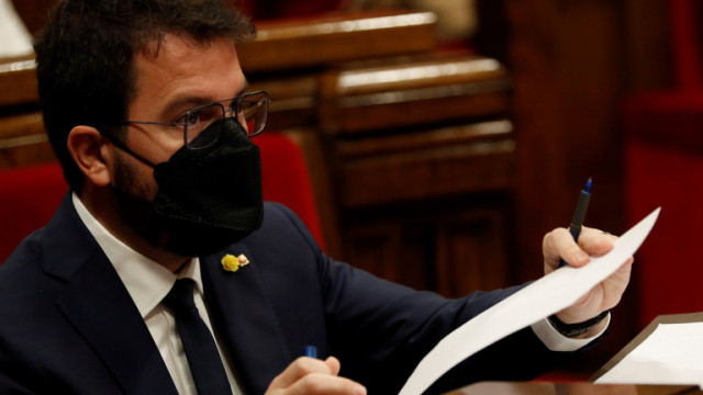 Парламентът на Каталуния избра левия сепаратист Пере Арагонес за новия ръководител