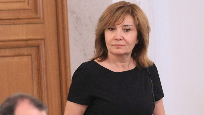 Бившият директор на НАП Галя Димитрова отговори на обвиненията, че