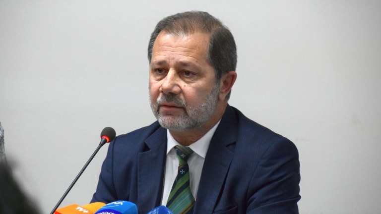 За 2020 година населението на страната е 6 916 548 души