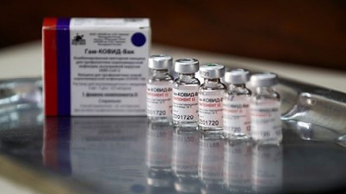 Виетнам преговаря да произвежда руската ваксина "Спутник V"