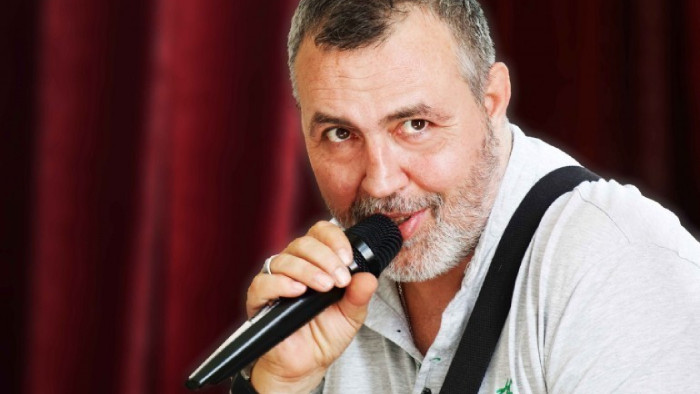 Децата ни пишат на кирилица в Интернет и това е