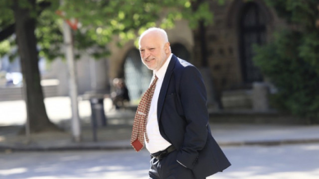 Министърът на културата проф Велислав Минеков отменя документа който се