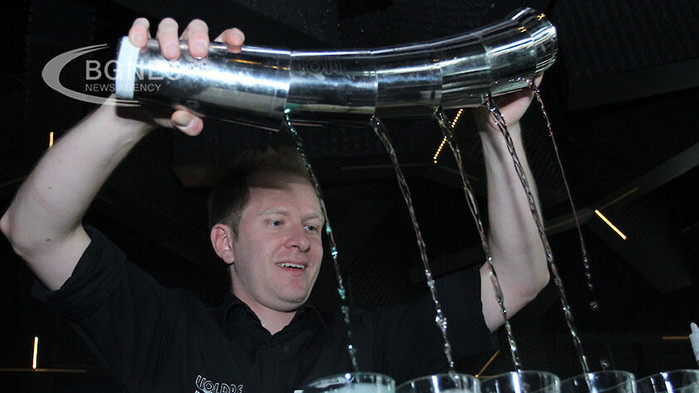 Стресът, дългото работно време и раздвояването поради работата - всичко