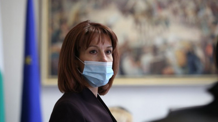 В около 700 секции ще трябват най-малко по две машини