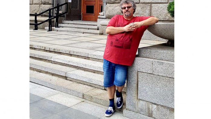Интересни перипетии е преживял доскорошният депутат от Демократична България“ Манол