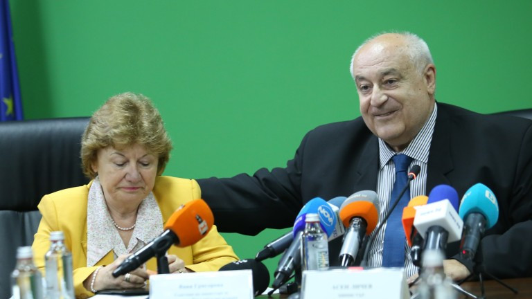 Въобще да не разчитате, че ще се пропукам за незаконните