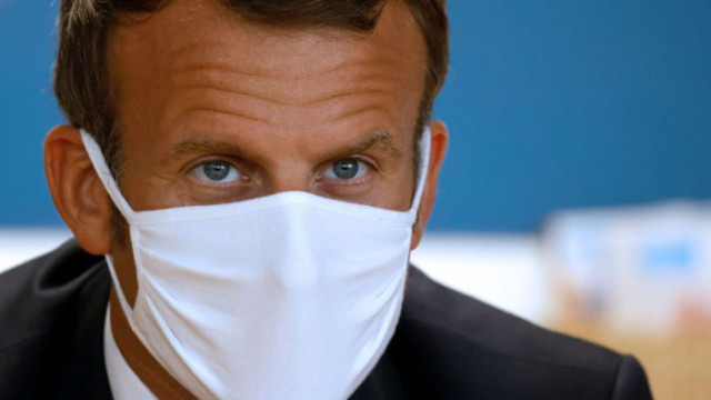Френският президент Еманюел Макрон който се зарази с КОВИД 19 през