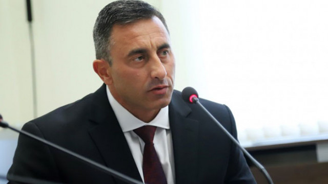 Финансовият министър Асен Василев заяви пред Свободна Европа че е