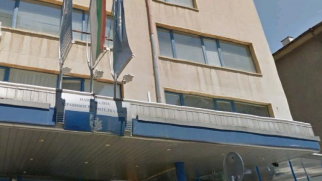 НЗОК е отказала лечение на един от най известните педиатри у