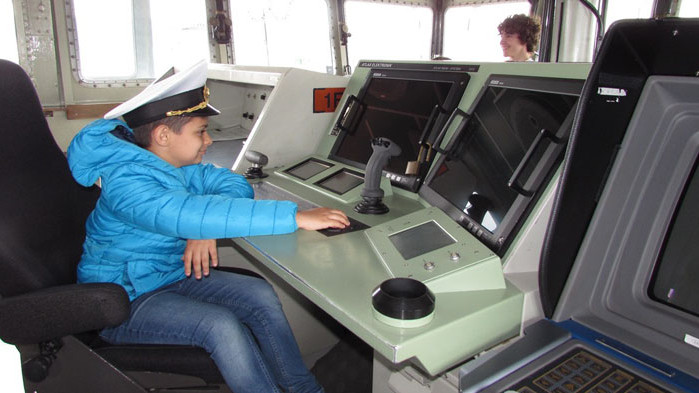 Посещения във формированията на ВМС по случай 1 юни – Международен ден на детето (СНИМКИ)