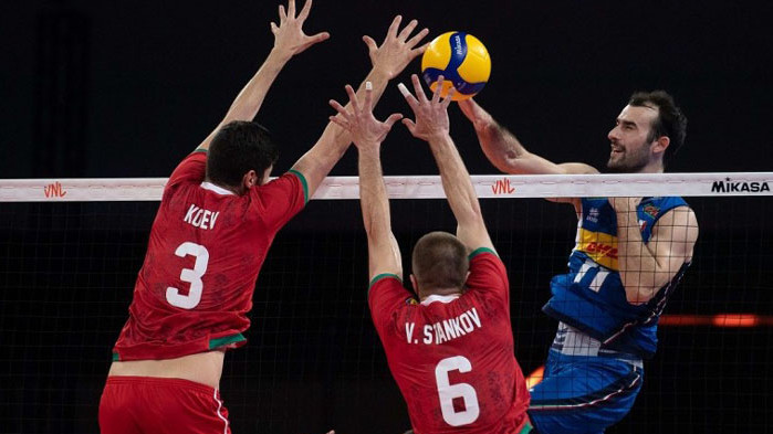 България допусна поражение от Италия след петгеймова битка