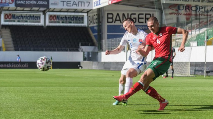 Валентин Антов игра като преотстъпен в Болоня през пролетта. Отговорът