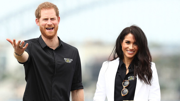 През април принц Хари се завърна в кралския двор по тъжен повод