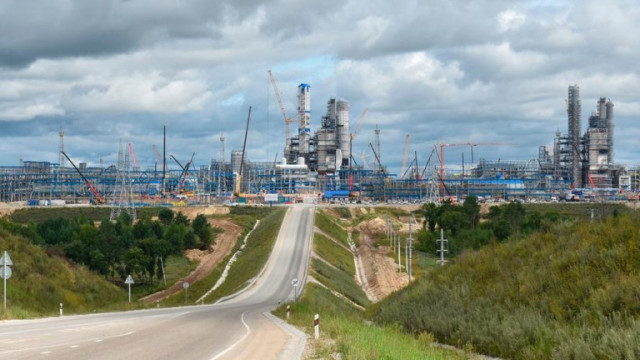 В Русия всяка година стартира изграждането на около 200 завода