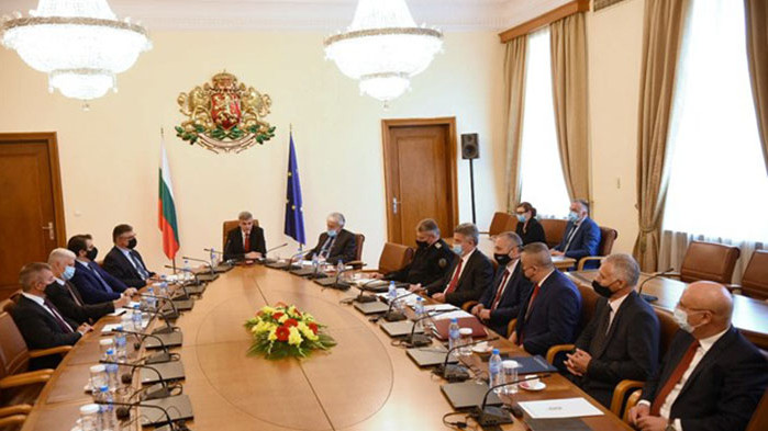 За да бъдат избегнати нататъшни санкции банките не трябва да