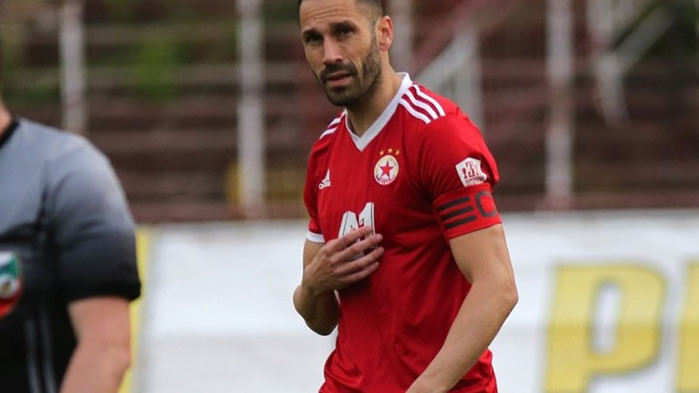 Занев все още няма нов отбор