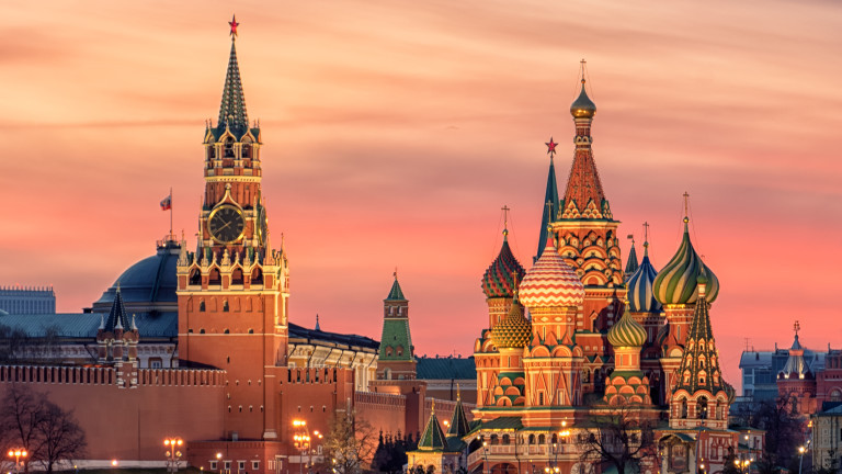Руските власти подготвят редица финансови стимули за прехвърляне на цялата