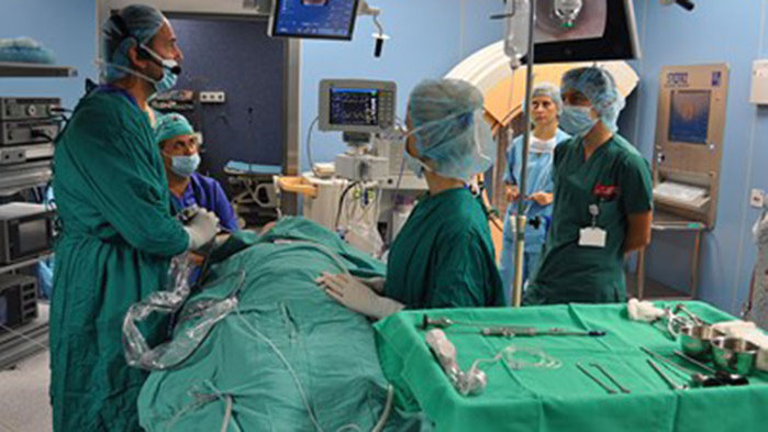 Пускат гинеколози да правят сърдечни операции