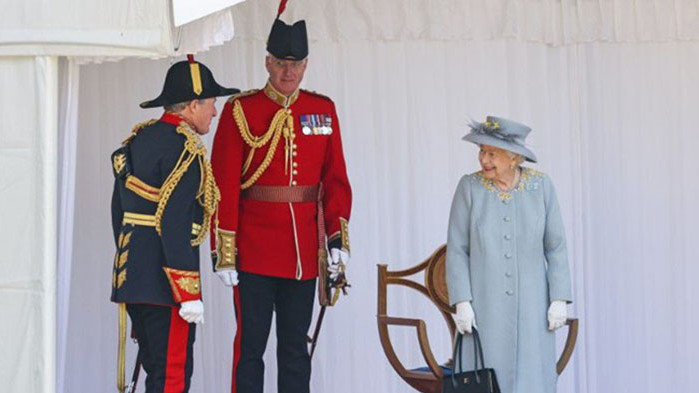 41 топовни салюта за рождения ден на кралица Елизабет